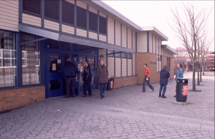 1: Outside the show room, just before 10 am. Not the kind of waiting line I had expected.