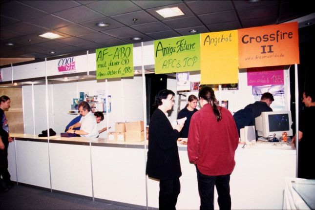 27: Towards closing time Saturday you could actually get close to most booths; here Cool-Bits and APC&TCP.