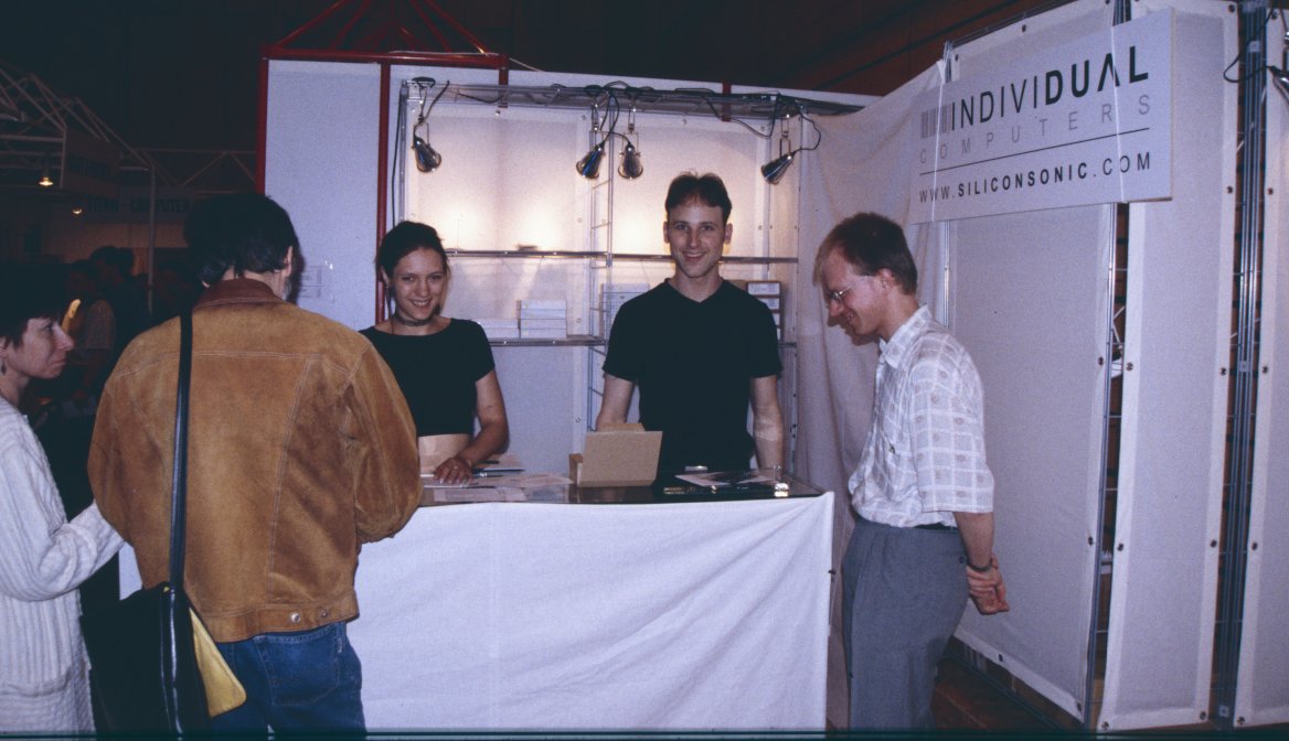 Jens Schönfeldt's stand.