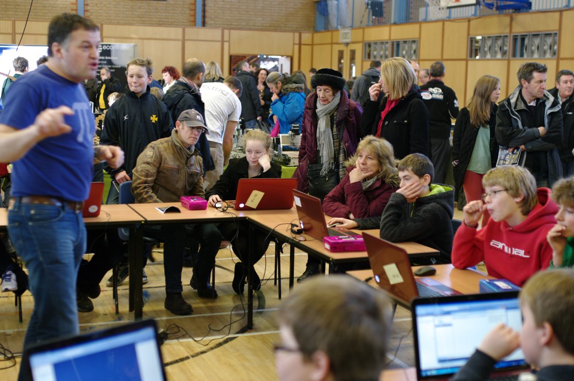 Paul Foster's .NET Gadgeteer workshop with lots of eager students and some parents looking on in awe - as was I.